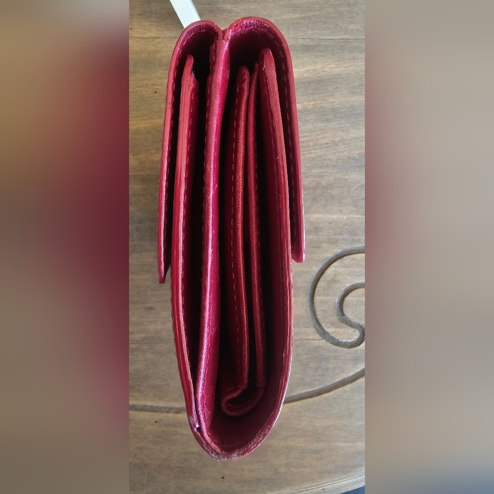 Louis Vuitton Elise Wallet in Monogram Vernis patent leather. - Picture 14 of 15